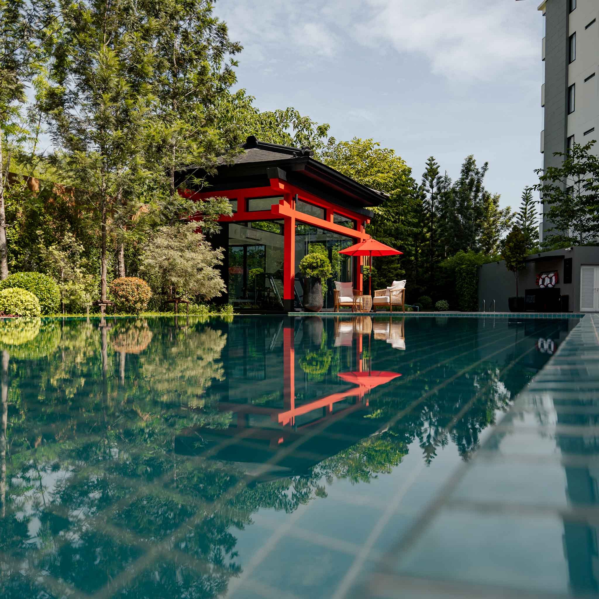 Horizon Reflection Pool