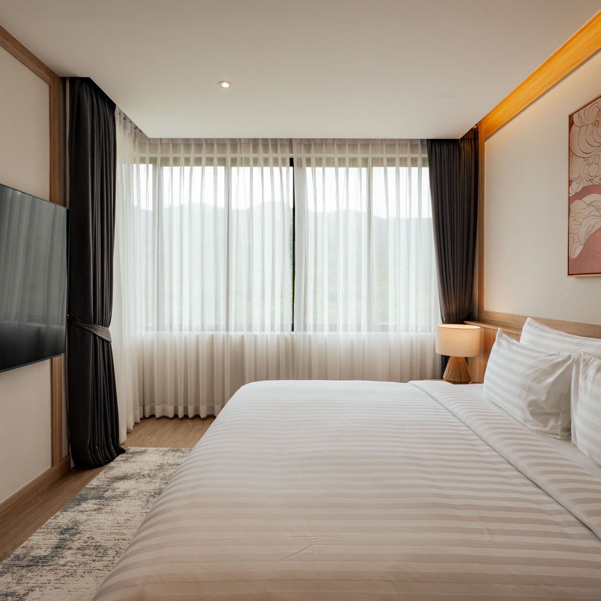 Zen Essence Suite King Bed