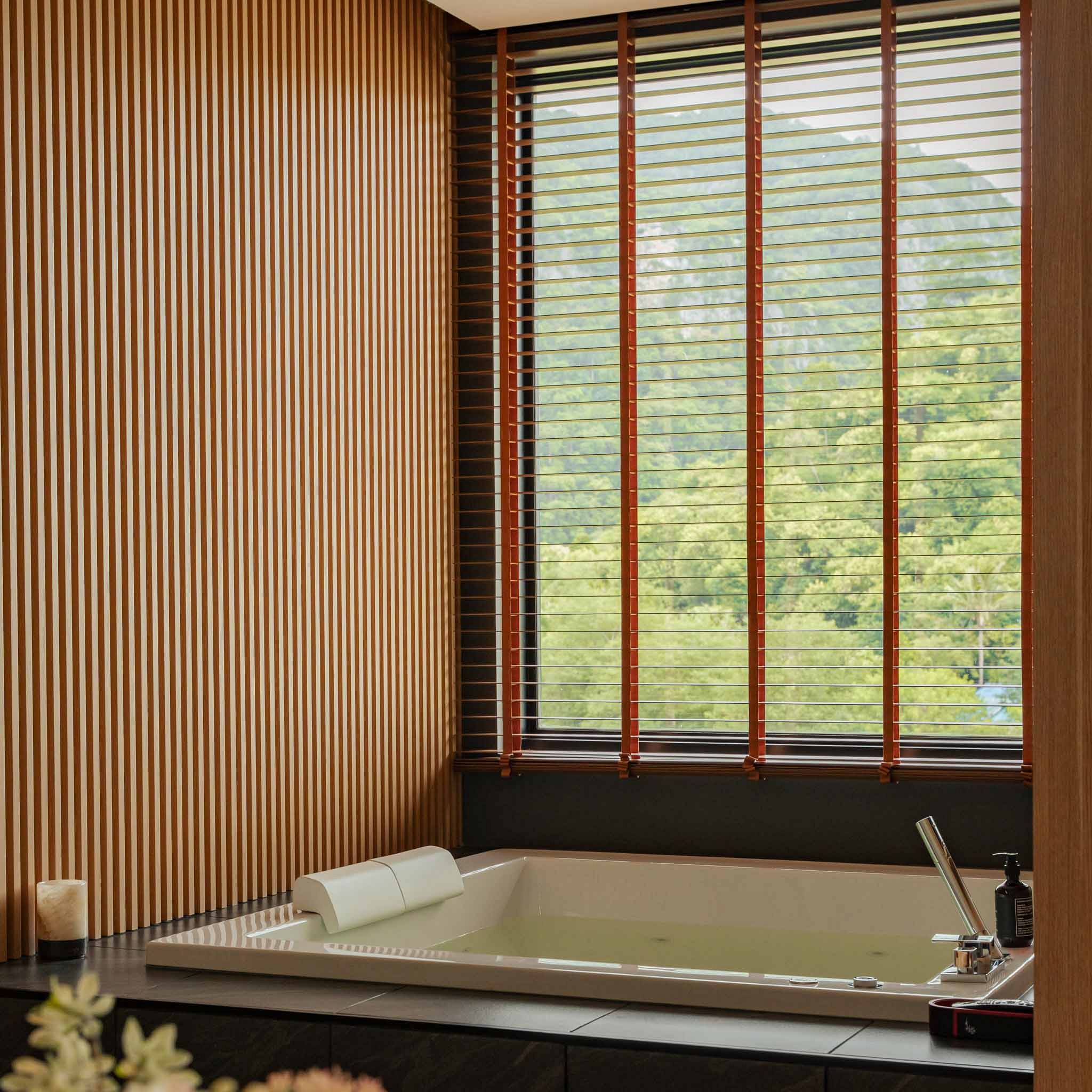 Signature Jacuzzi Two Bedroom Suite