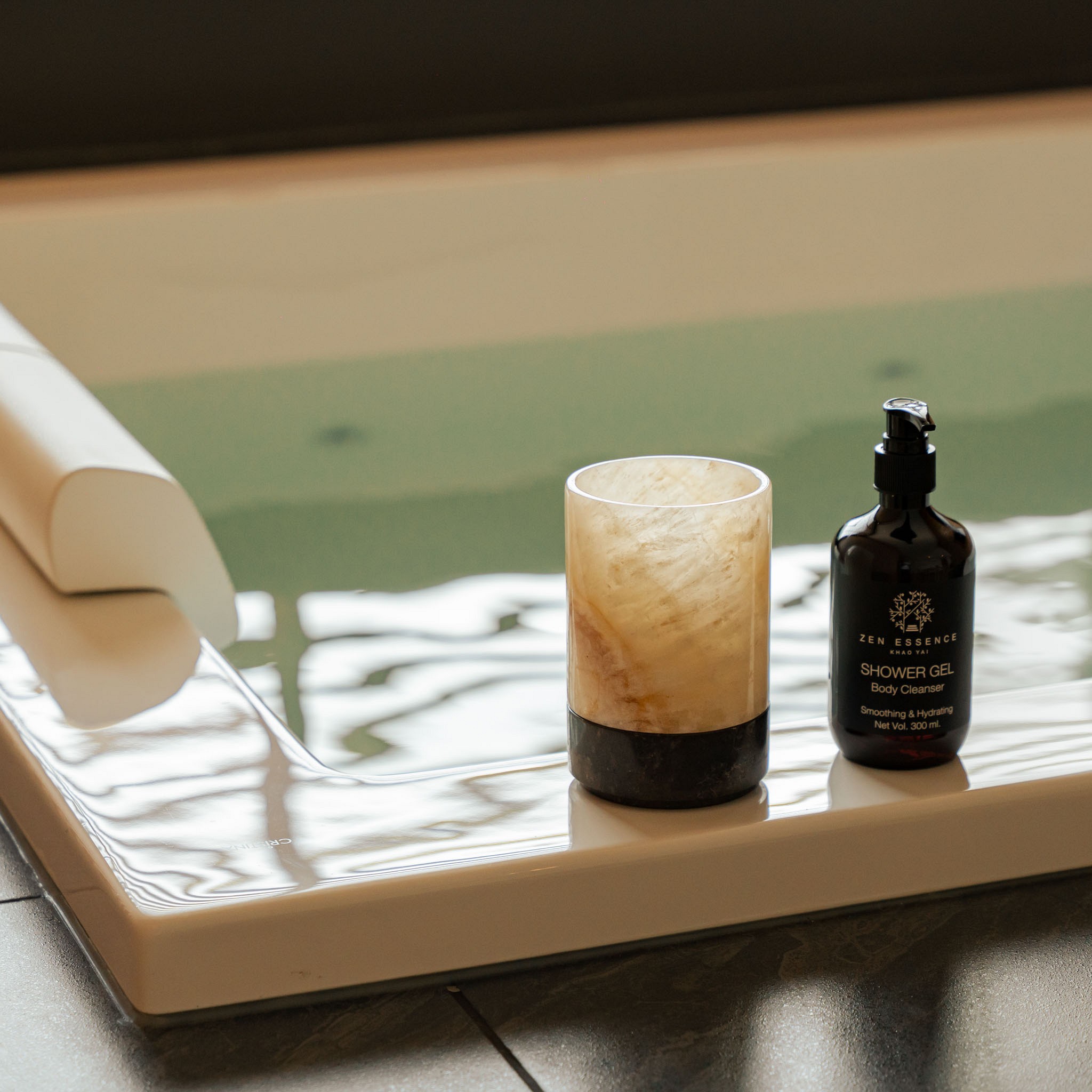Signature Jacuzzi Two Bedroom Suite